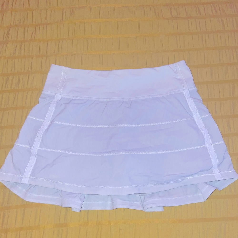 White Lululemon pace rival skirt mid rise